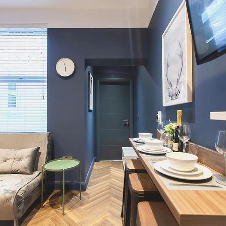 Yellow Hive Boutique Stay Apt 1 Belfast Bagian luar foto